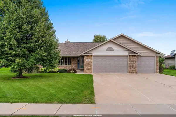 2328 Lost Dauphin Road, DE PERE, WI 54115-8166