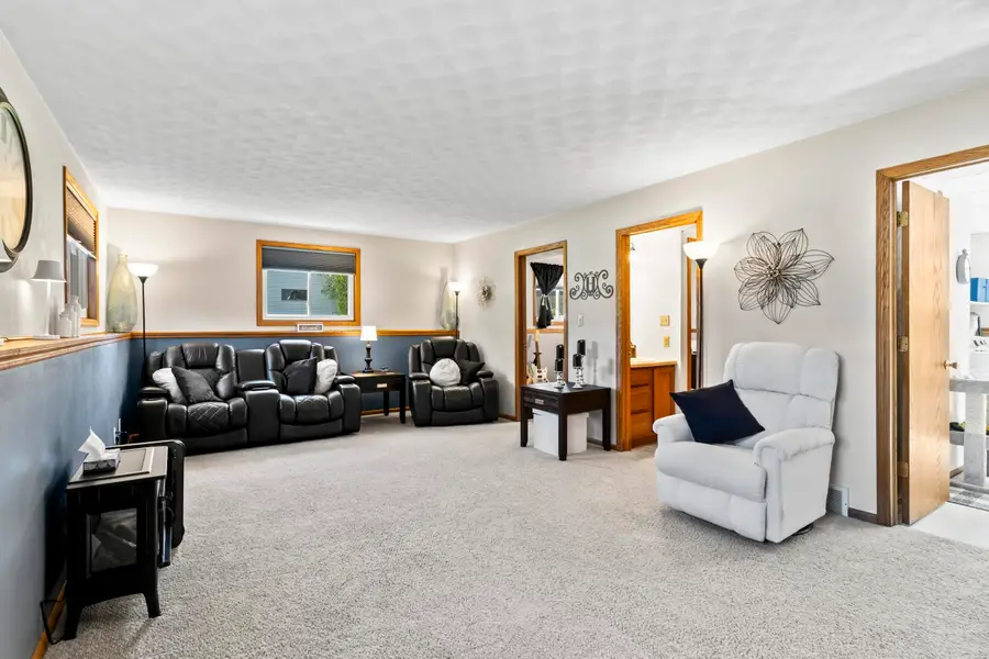 1901 E Bluebird Lane, Appleton, WI 54915 - #3