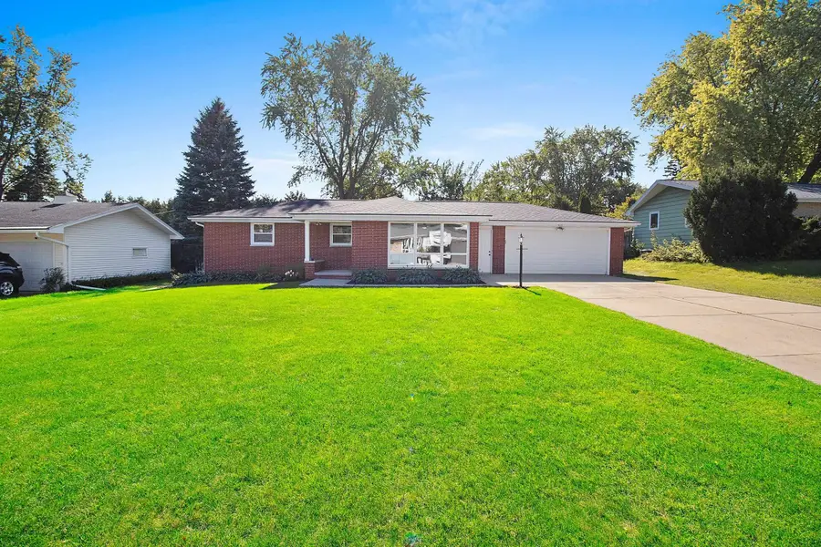 925 La Croix Avenue, Green Bay, WI 54304 - #2