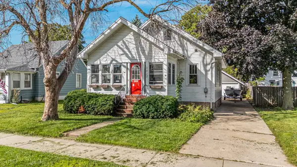 1637 Ontario Street, OSHKOSH, WI 54901-2860