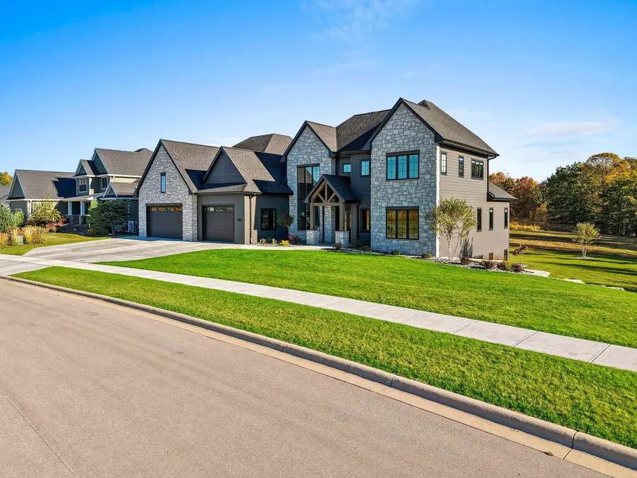 2011 Labyrinth Lane, De Pere, WI 54115 - #2