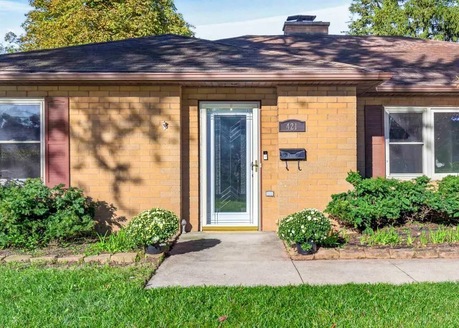 421 S Lake Street, Neenah, WI 54956 - #3