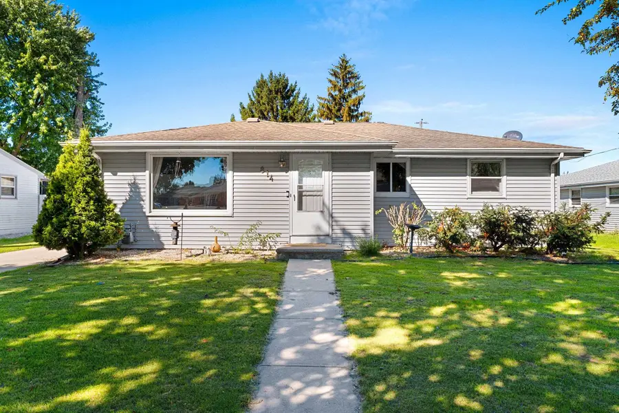 814 Bader Street, Green Bay, WI 54302 - #2