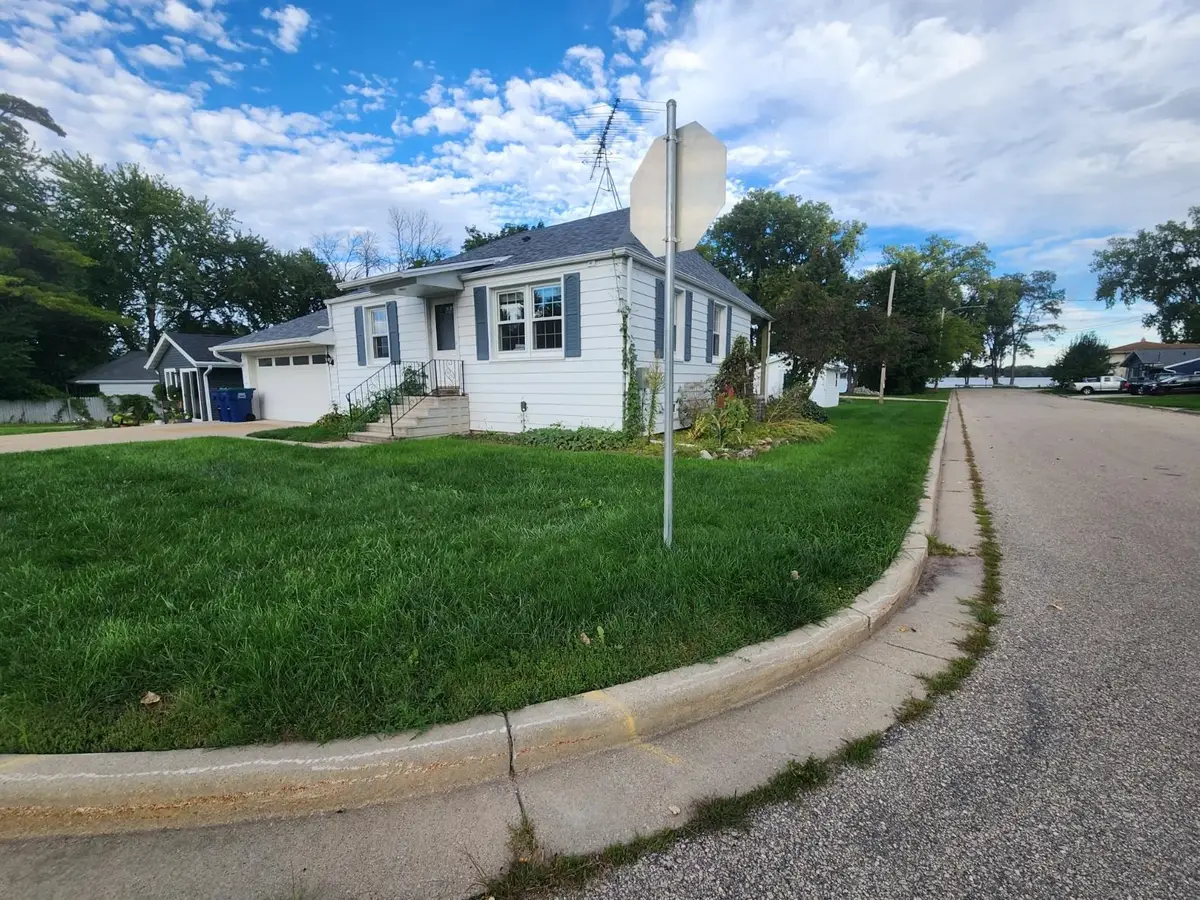 603 N 7th Street, Winneconne, WI 54986 - #1