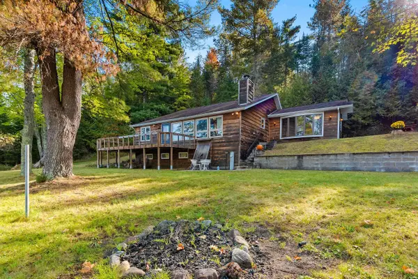 15618 Upper Island Lake Lane, MOUNTAIN, WI 54149