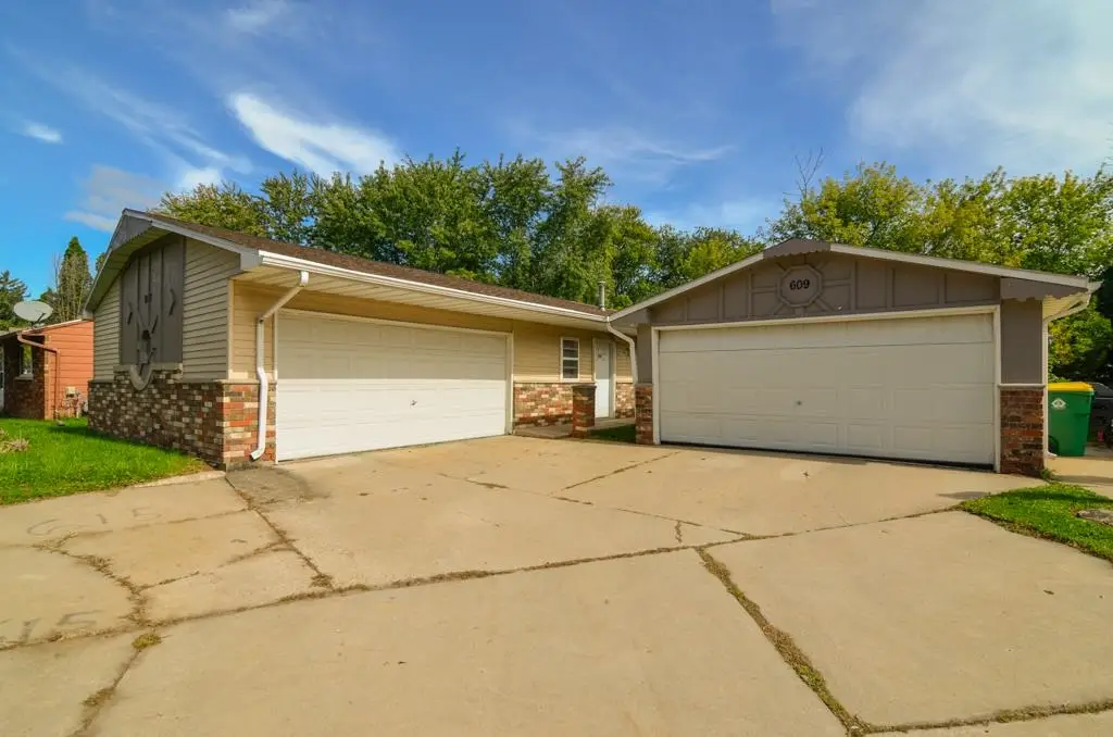 607 Victoria Court, Green Bay, WI 54311 - #1