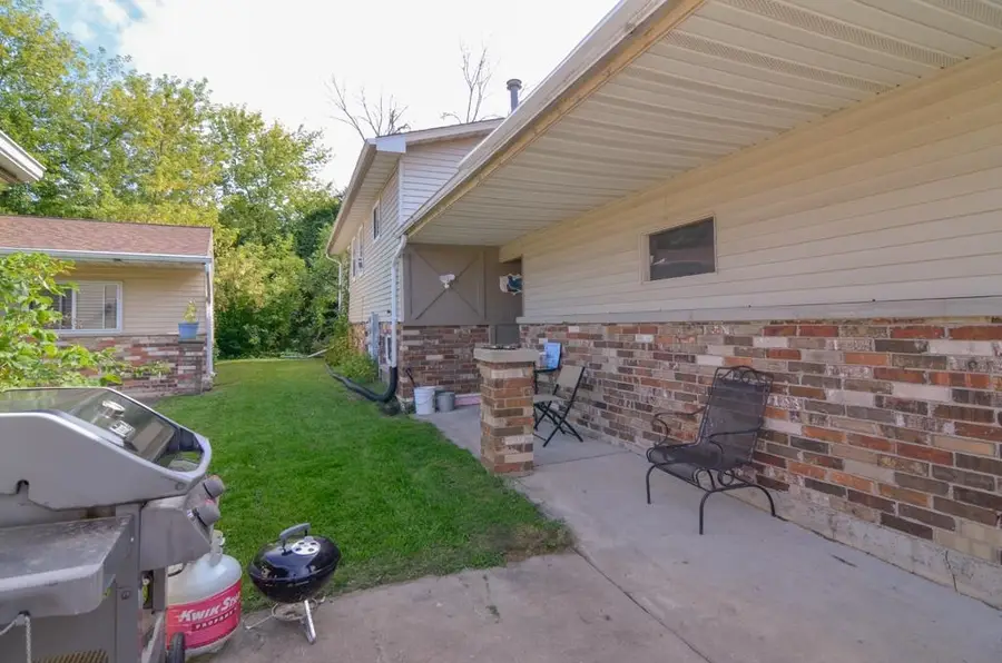 613 Victoria Court, Green Bay, WI 54311 - #2