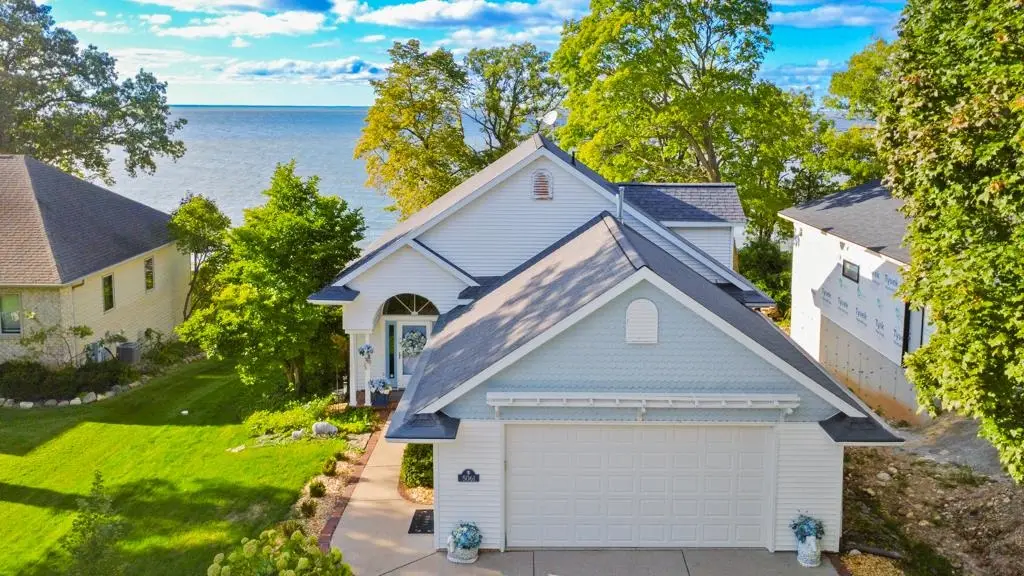 5061 Edgewater Beach Road, Green Bay, WI 54311-9732 - #1