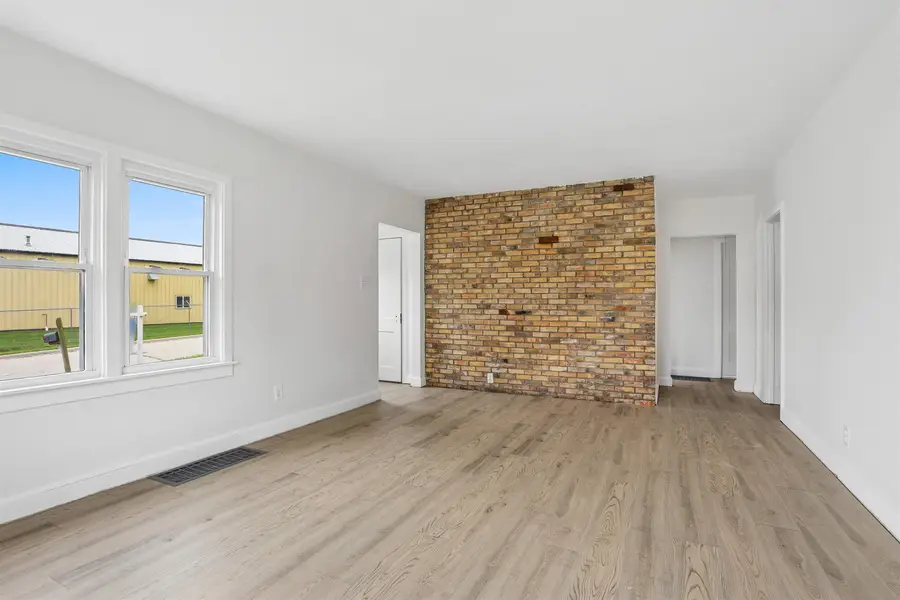 512 Wall Street, Chilton, WI 53014 - #2