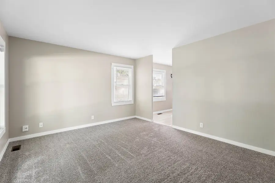 937 Gail Avenue, Neenah, WI 54956 - #2