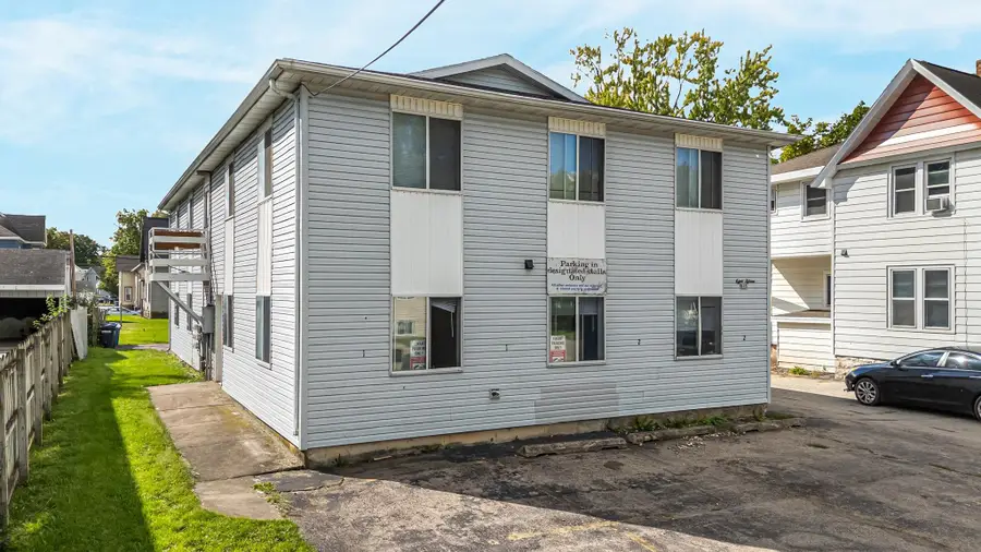 815 Woodland Avenue, Oshkosh, WI 54901 - #3