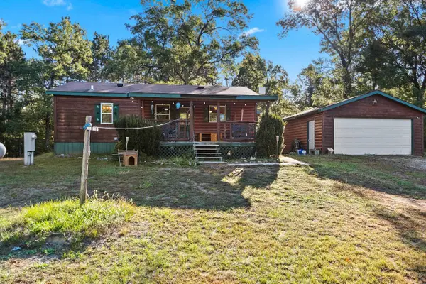 W9999 Terri Lane, CRIVITZ, WI 54114