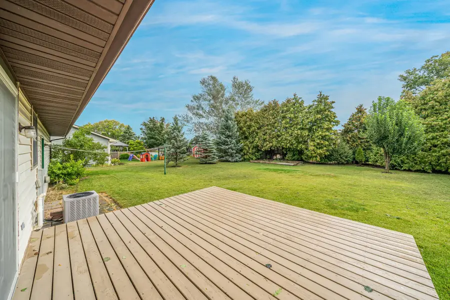2824 Sullivan Avenue, Kaukauna, WI 54911 - #3