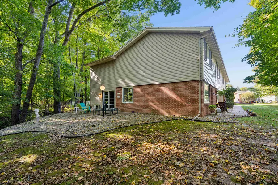 1031 S West Court #A, Appleton, WI 54915 - #2