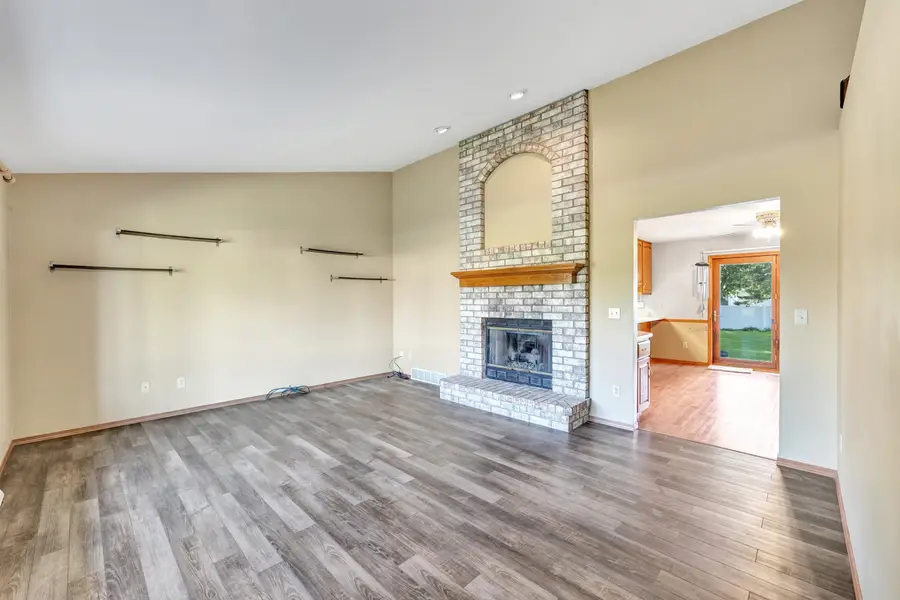 1233 Drews Drive, De Pere, WI 54115 - #3