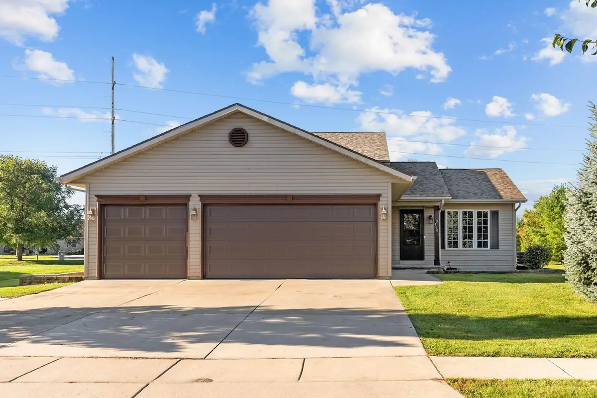 1604 Primrose Lane, Fond Du Lac, WI 54935 - #1