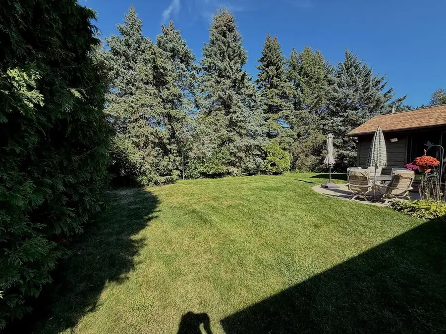 4720 W Sunflower Road, Grand Chute, WI 54914 - #2