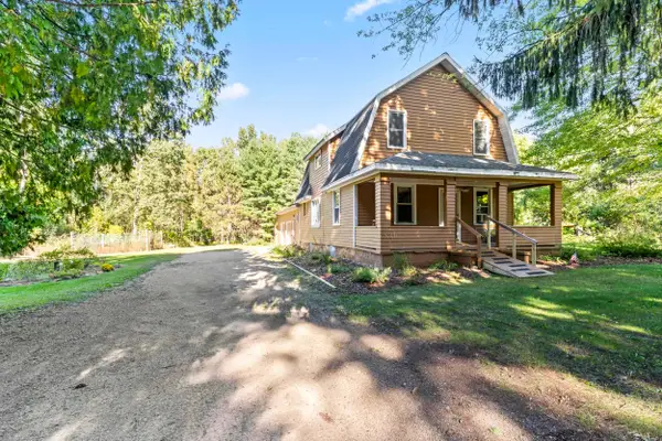 3472 Northwood Road, SUAMICO, WI 54313