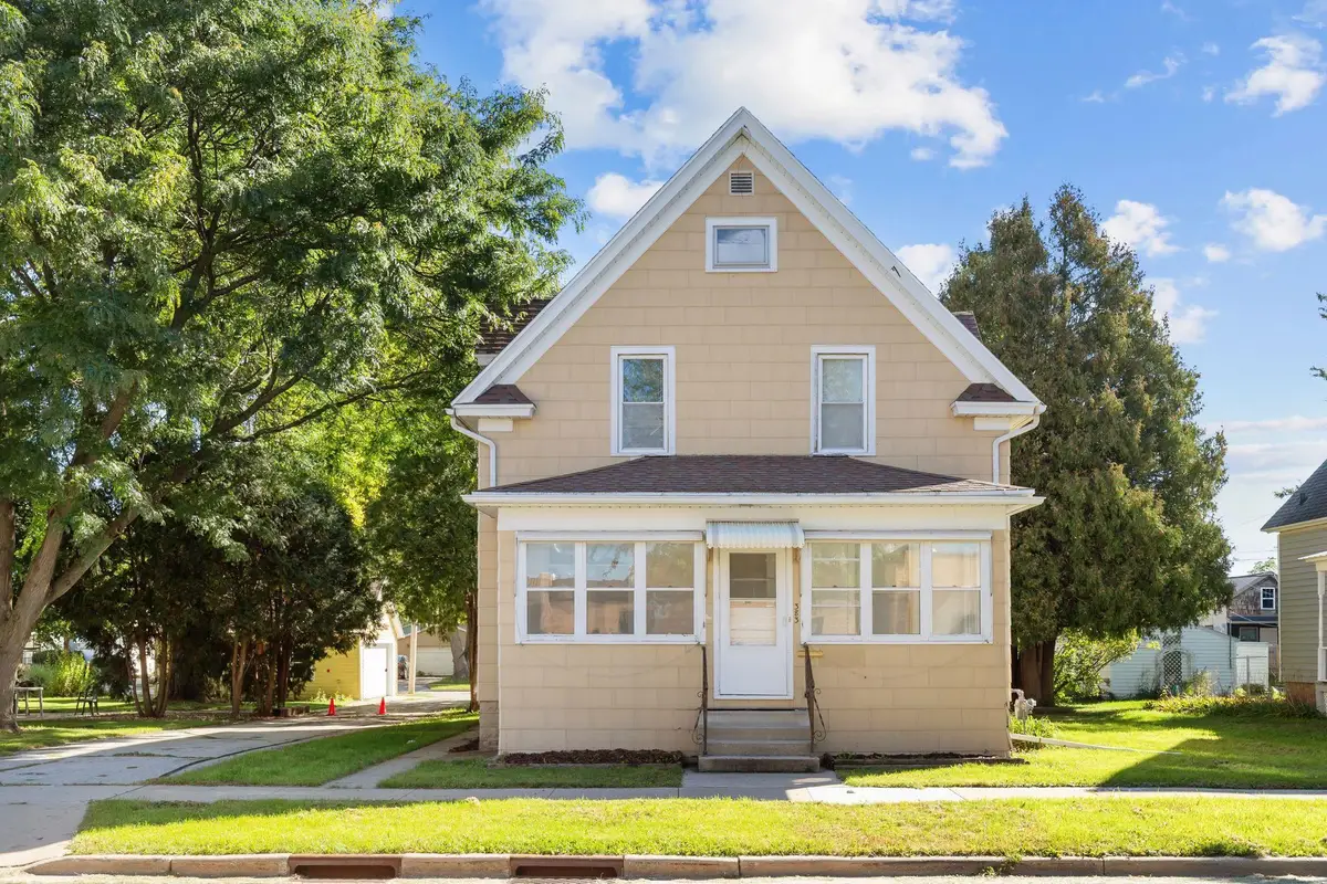 383 Walker Street, Fond Du Lac, WI 54935 - #1