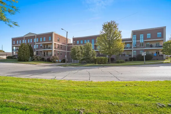 555 Main Avenue #208, DE PERE, WI 54115