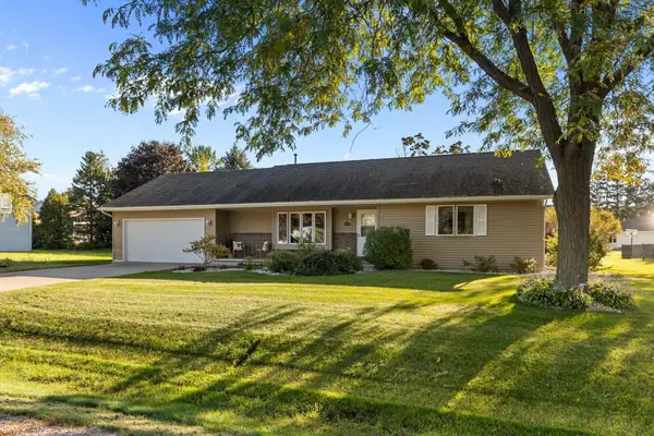 1270 Snowdon Drive, OSHKOSH, WI 54904