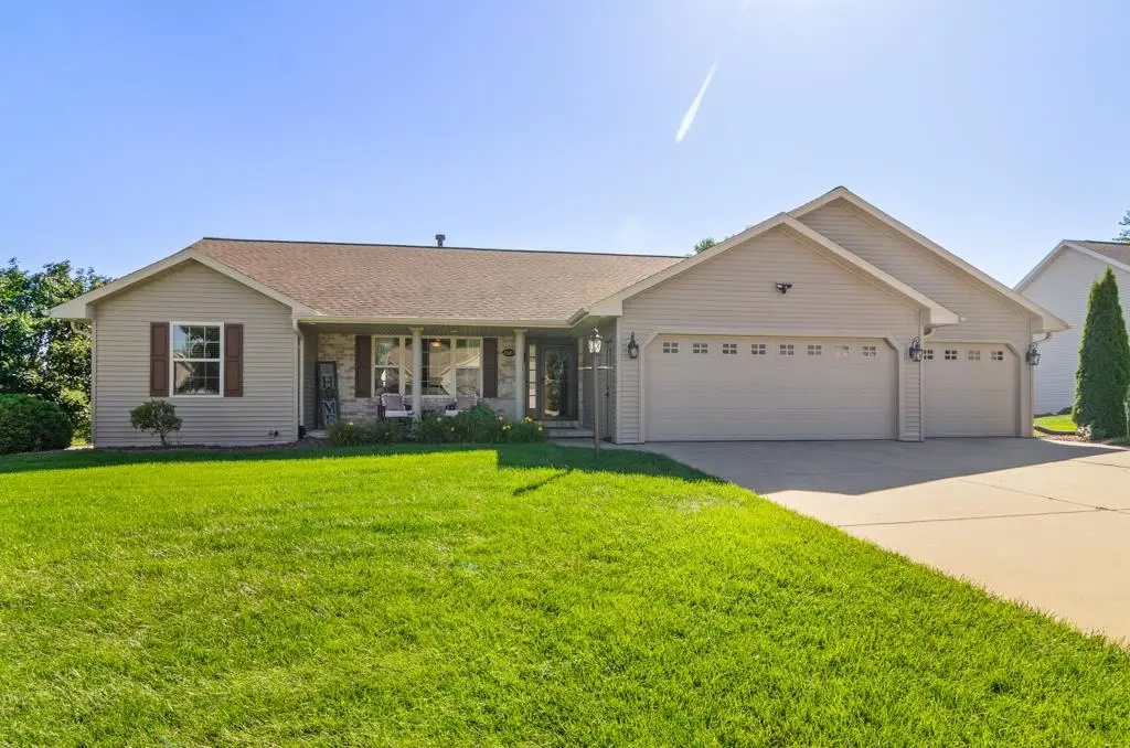 3587 Mighty Oak Trail, Green Bay, WI 54313 - #1
