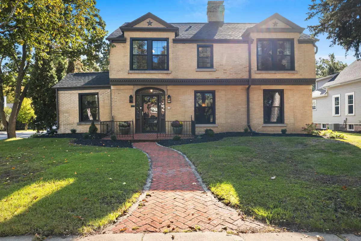 526 N Broadway Street, De Pere, WI 54115-2502 - #1