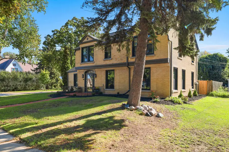 526 N Broadway Street, De Pere, WI 54115-2502 - #2