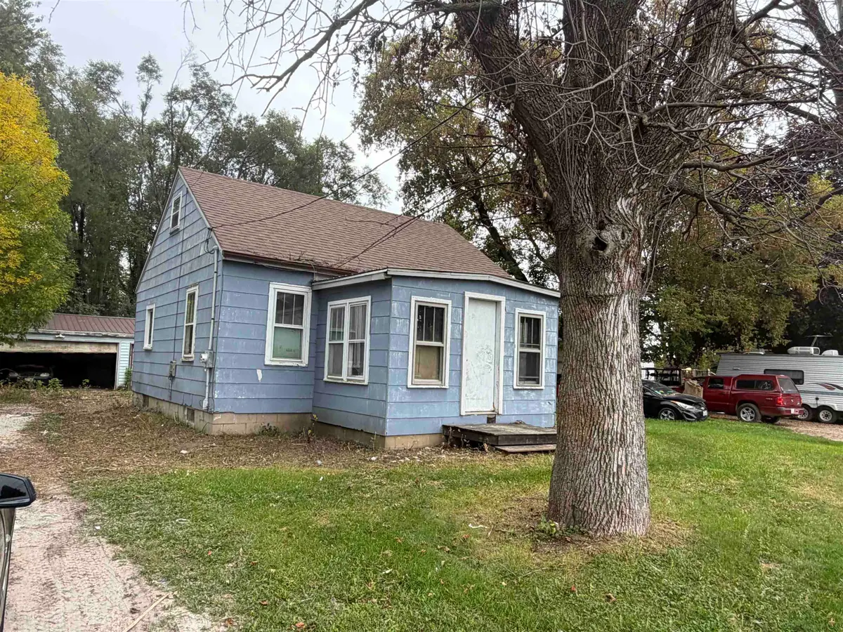 5838 N Richmond Street, Appleton, WI 54913 - #1