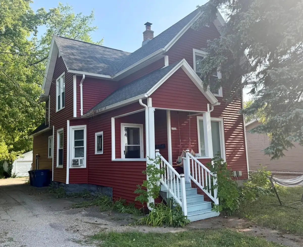 1731 Oshkosh Avenue, Oshkosh, WI 54902-2639 - #1
