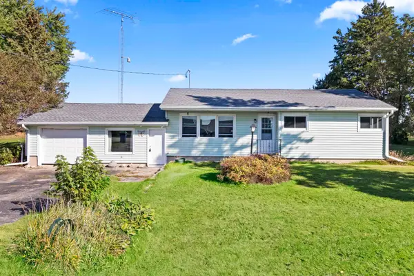 W11319 Rose Eld Road, ROSENDALE, WI 54971