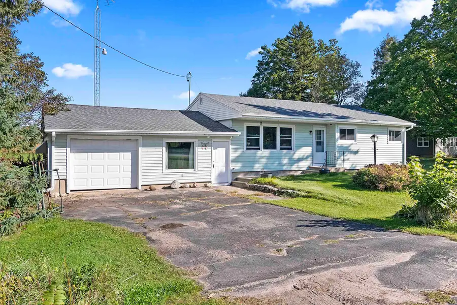 W11319 Rose Eld Road, Rosendale, WI 54971 - #2