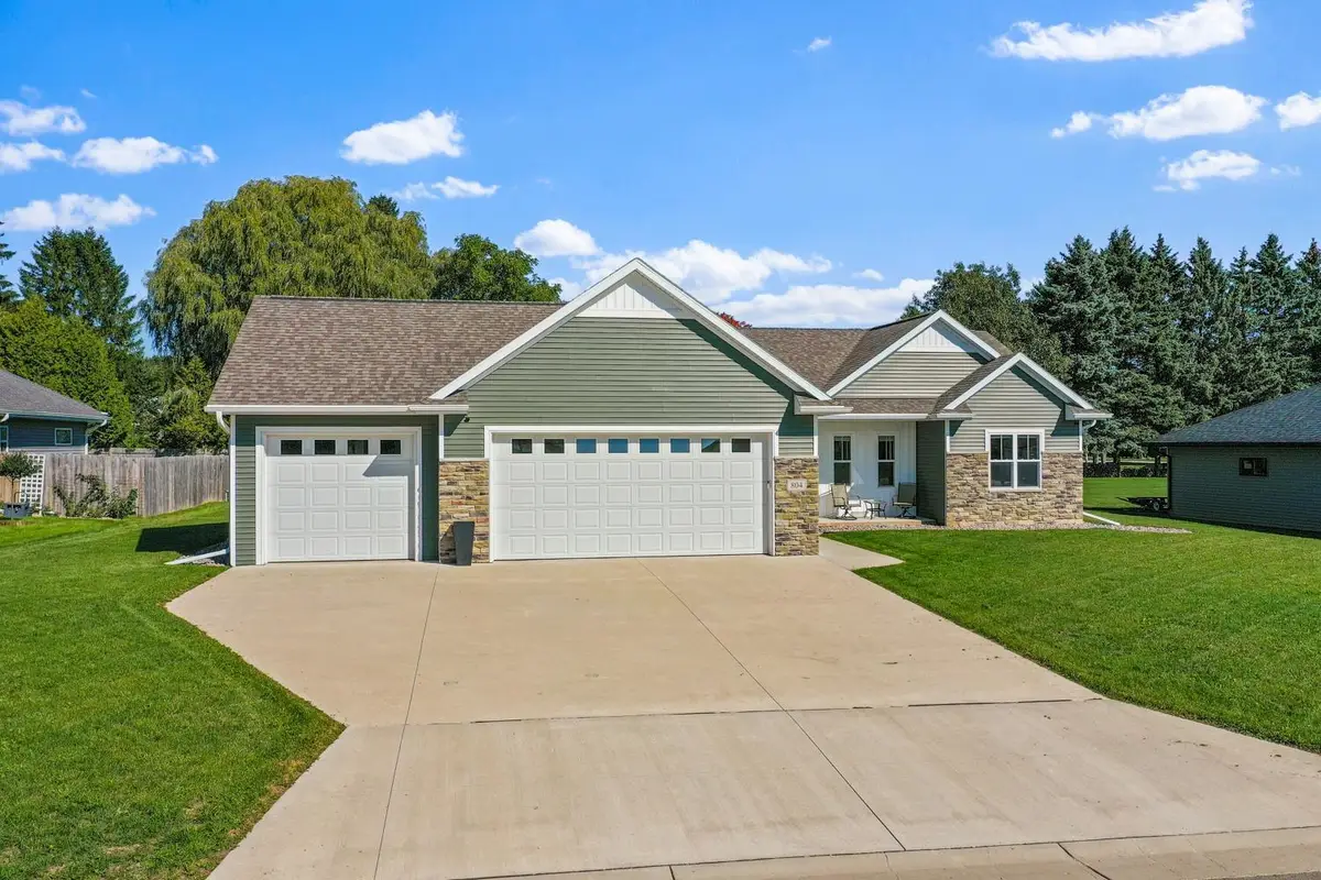 804 Moonbeam Lane, Francis Creek, WI 54214-9165 - #1