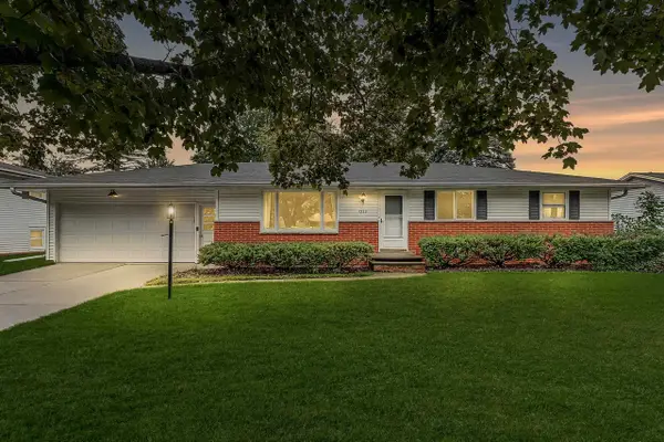 1315 April Lane, GREEN BAY, WI 54304