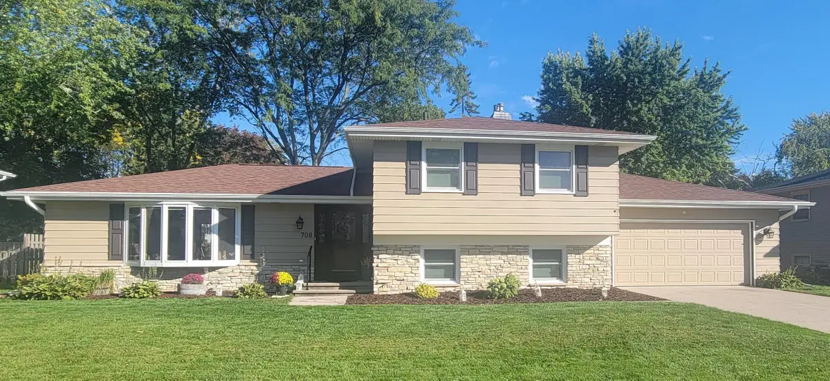 708 Kensington Road, Neenah, WI 54956 - #1
