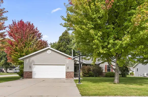 450 Bittersweet Lane, WAUPUN, WI 53963