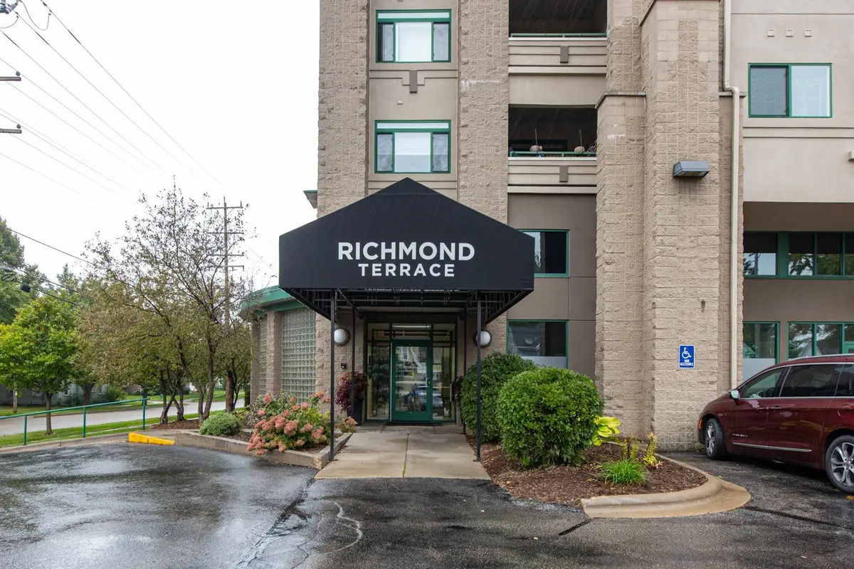 400 N Richmond Street #301, Appleton, WI 54911 - #1