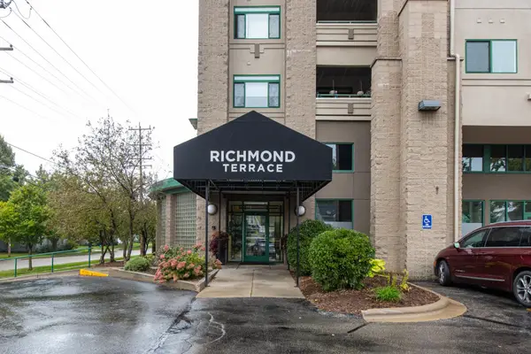 400 N Richmond Street #301, APPLETON, WI 54911