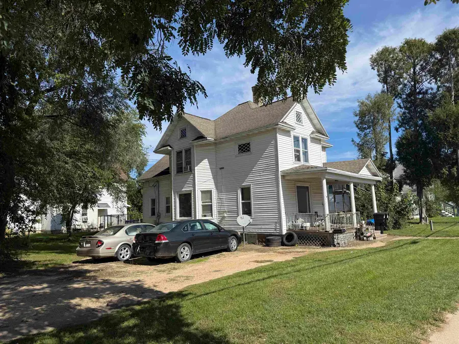 119 E Richmond Street, Shawano, WI 54166-0000 - #2