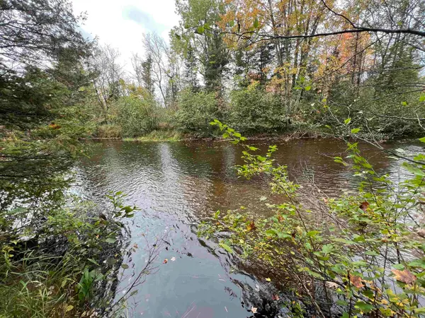 Old 38 Road, AMBERG, WI 54102