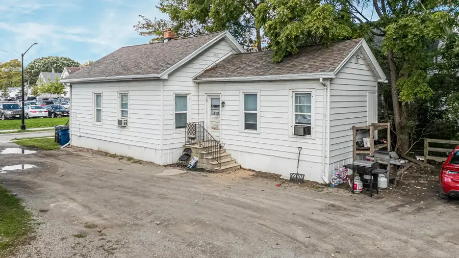 814 Mckinley Street, Oshkosh, WI 54901 - #2