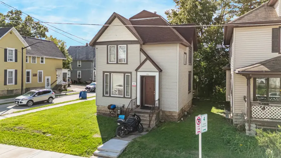 731 Scott Avenue, Oshkosh, WI 54901 - #3