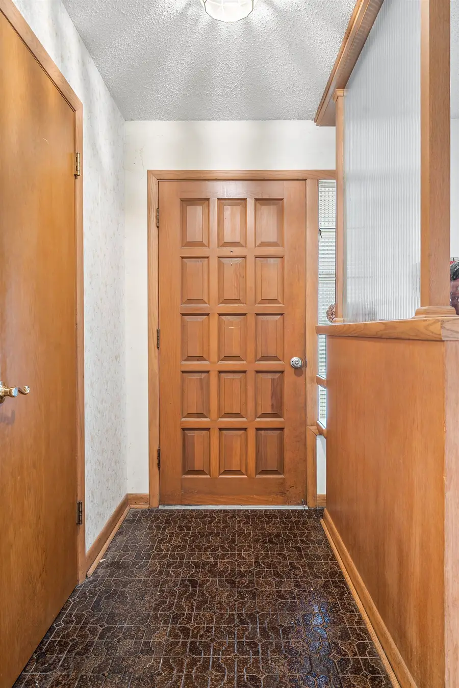 1530 W 7th Avenue, Oshkosh, WI 54902-5508 - #2