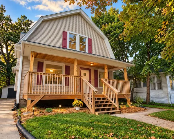 220 13th Avenue, GREEN BAY, WI 54303