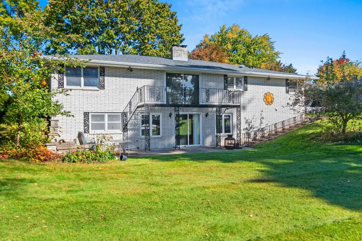 560 River Heights, Shawano, WI 54166-0000 - #1