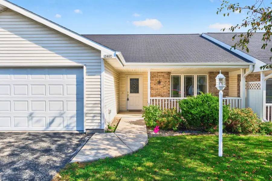 246 Wyldewood Drive #E, Oshkosh, WI 54904 - #2