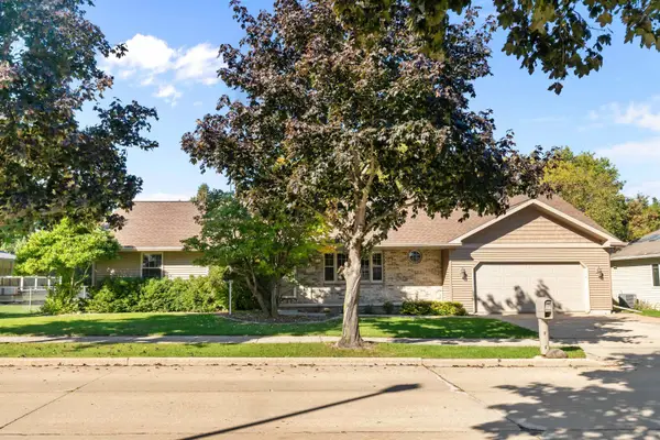 151 Graceland Drive, OSHKOSH, WI 54904-7957