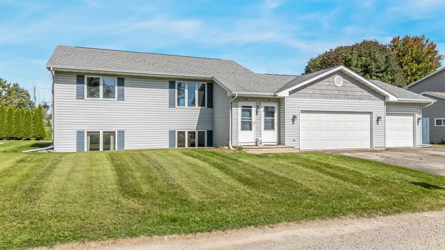 60 Kope Avenue, Oshkosh, WI 54901 - #2