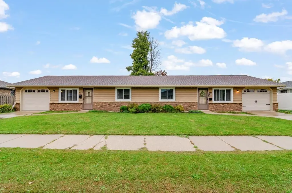 930 Abrams Street, Green Bay, WI 54302-9999 - #1