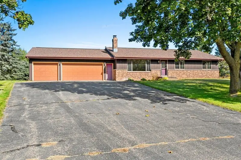 W8136 Sandy Lane, Hortonville, WI 54944 - #1